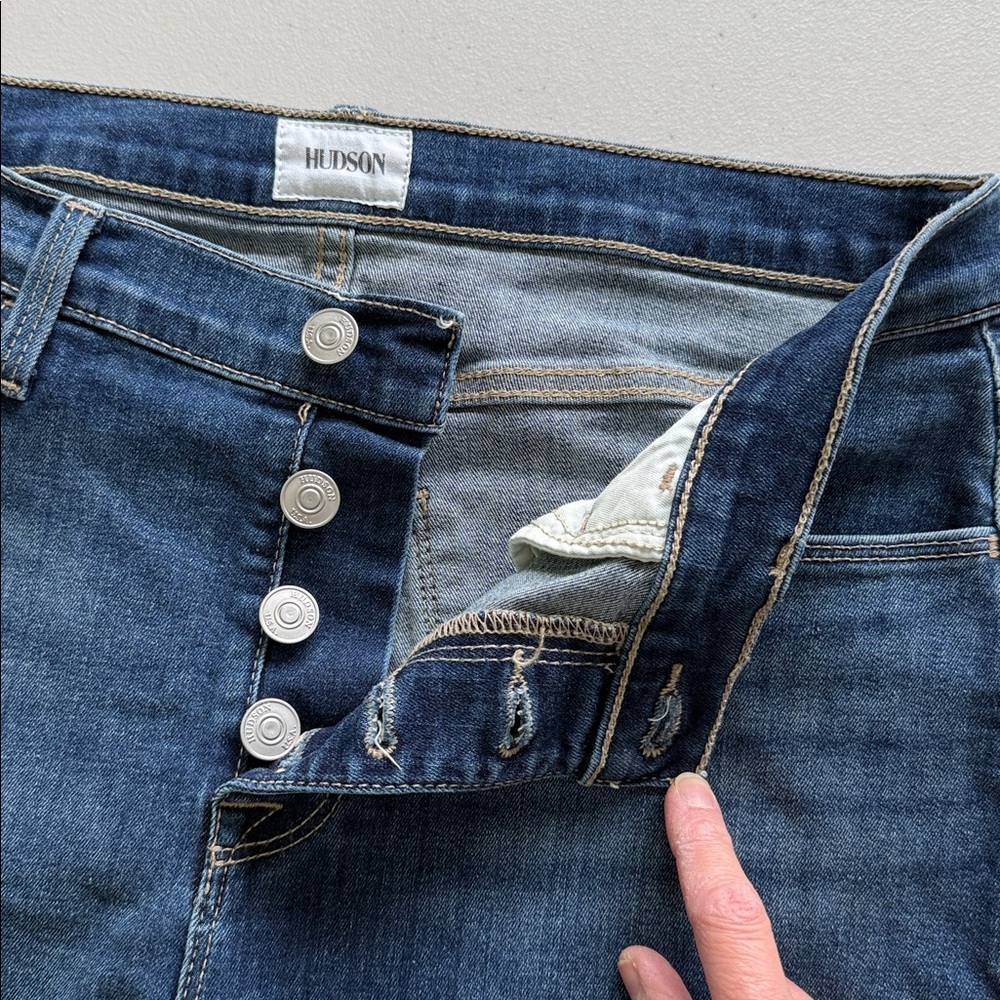 Hudson Natalie High‑Rise Ankle Jeans Raw Hem Medium Wash Size 28 - Picture 8 of 16